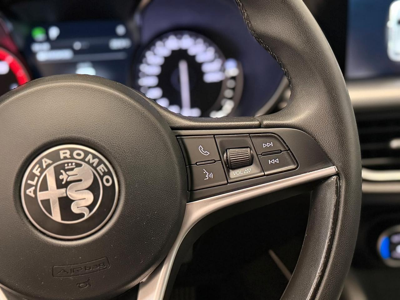 Alfa Romeo Stelvio 2.2 Turbodiesel 180 CV AT8 RWD Executive