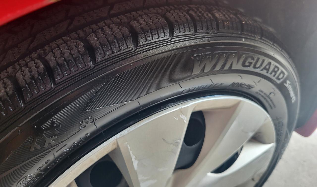 Toyota Aygo 1.0 12V VVT-i 3 porte Active Connect