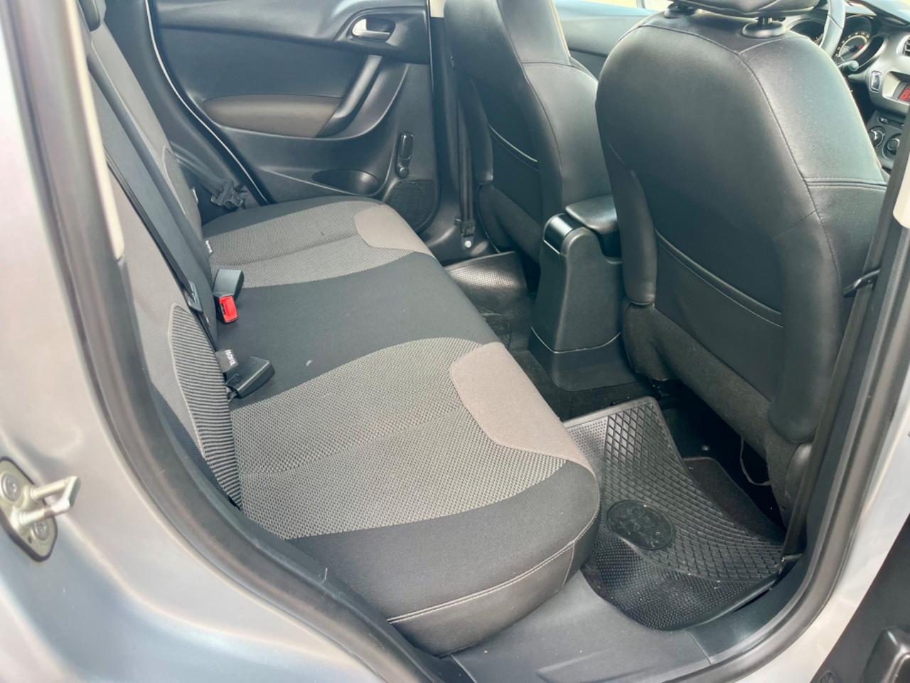 Citroen C3 1.2benz 2014 65.000km per neopatentati