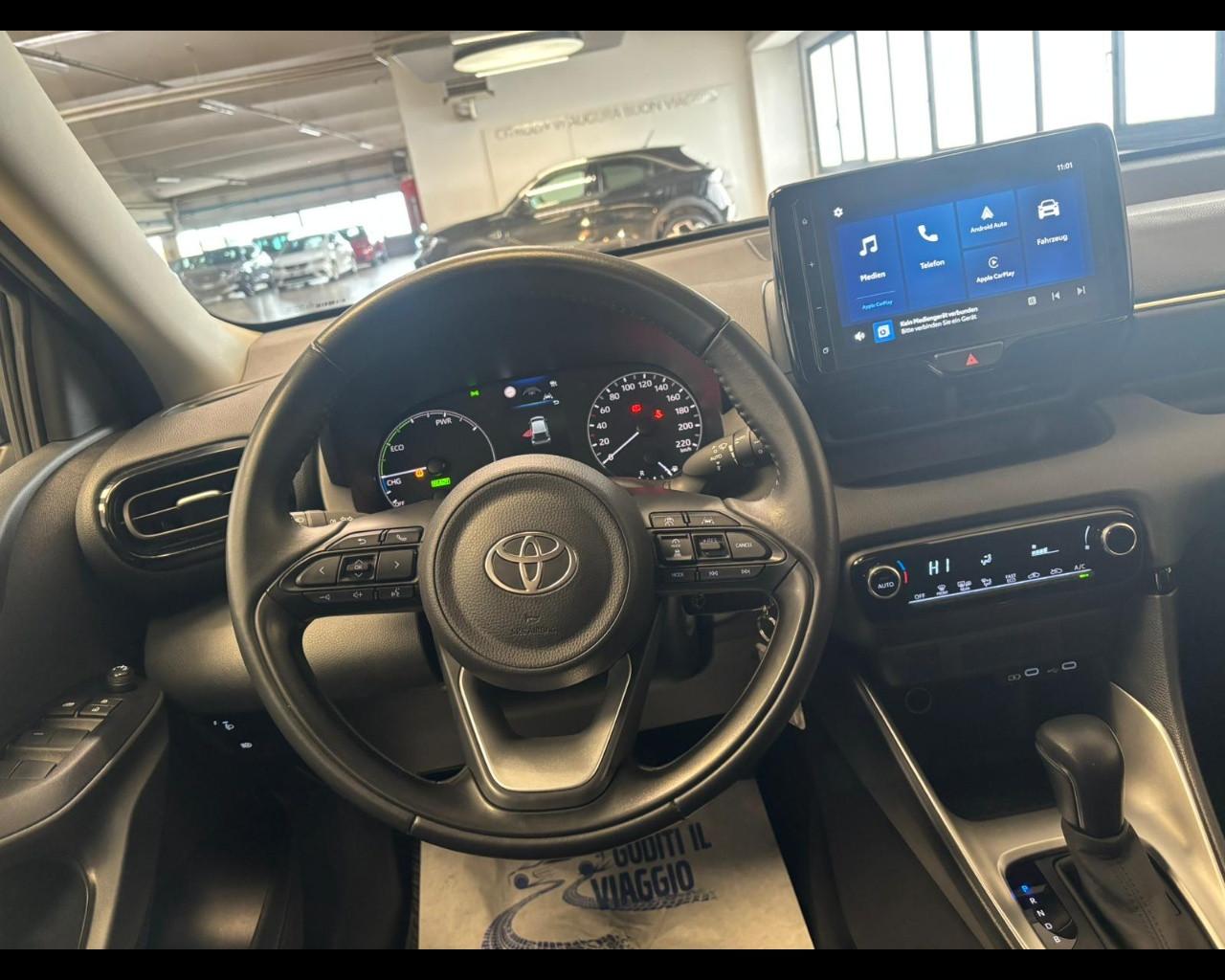 TOYOTA Yaris IV 2020 - Yaris 1.5h Active