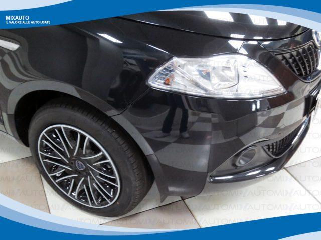 LANCIA Ypsilon Hybrid 1.0 FireFly 70cv 5 Porte Gold EU6 KM Ø