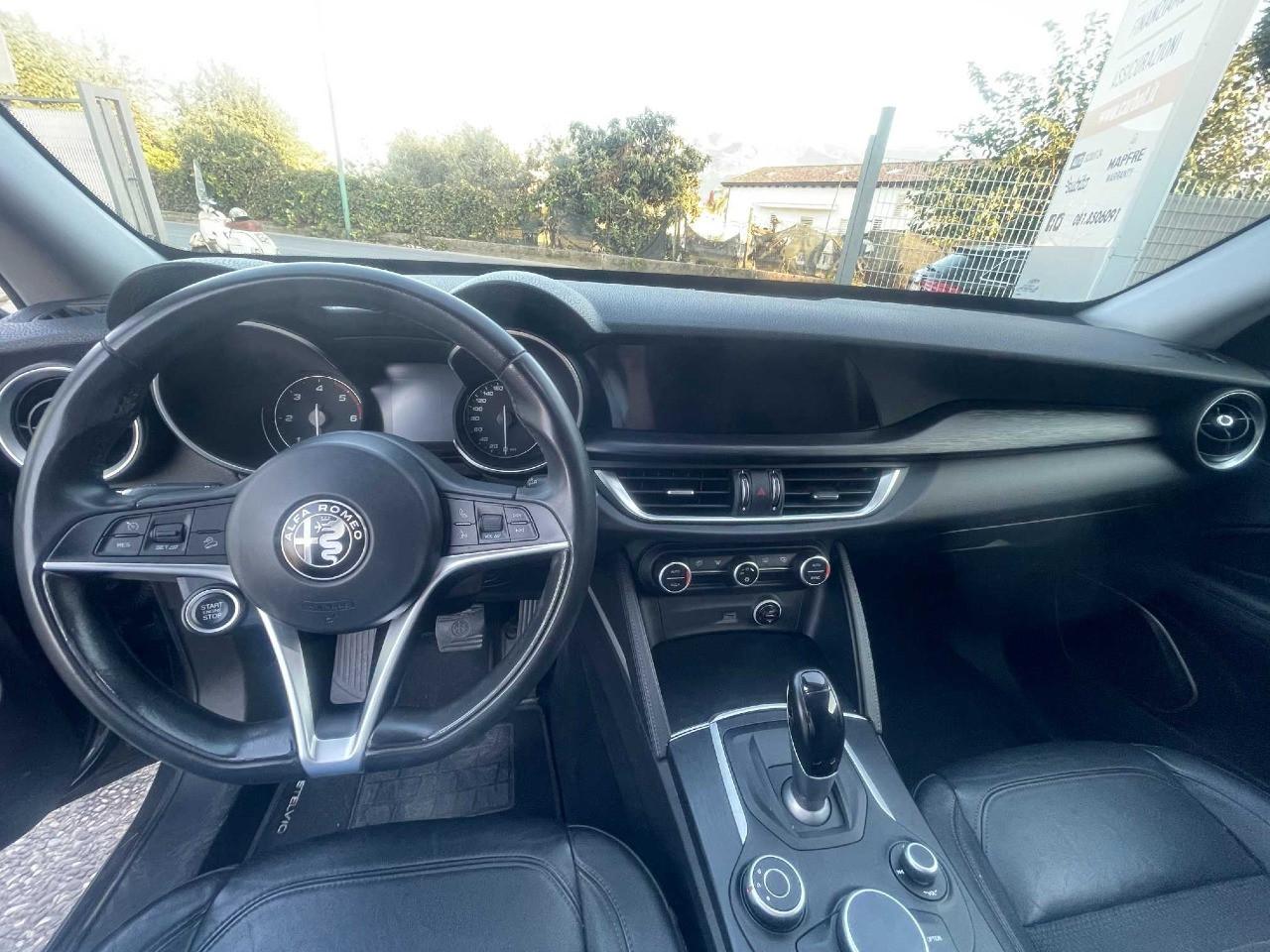 Alfa Romeo Stelvio 2.2 t Executive Q4 210cv auto