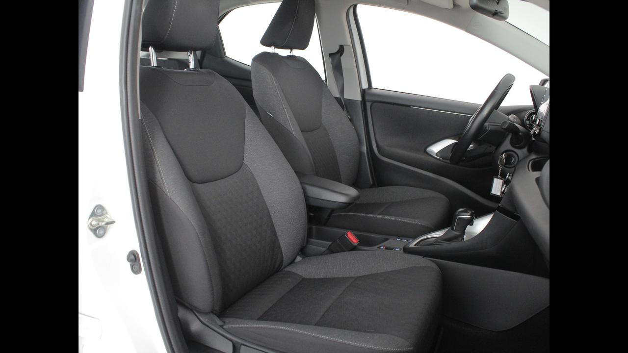 TOYOTA Yaris IV 2020 - Yaris 1.5h Business