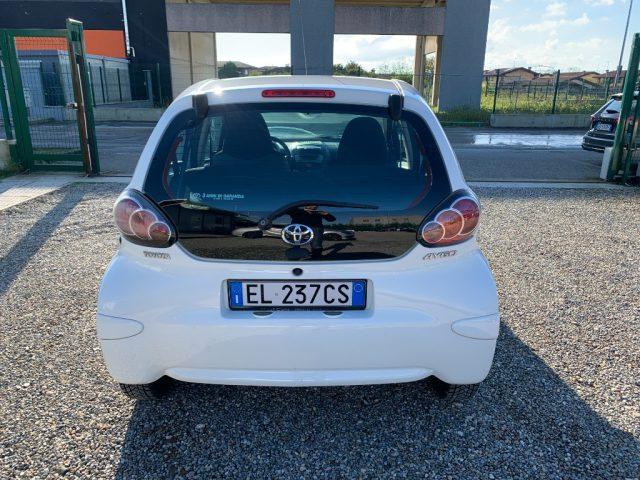 TOYOTA Aygo 1.0 12V VVT-i 5 porte Deep Ocean Connect