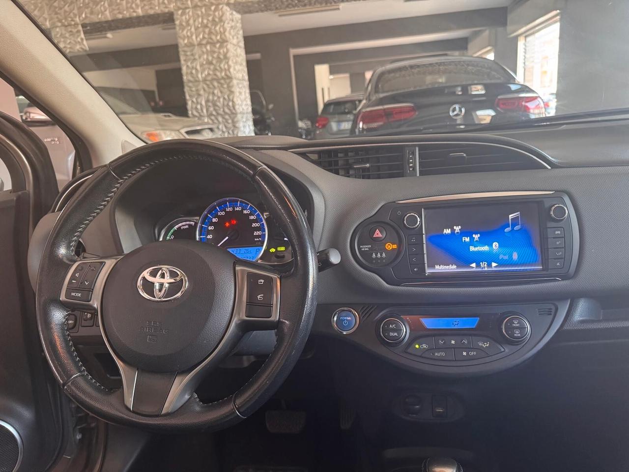 Toyota Yaris 1.5 Hybrid 5 porte Business