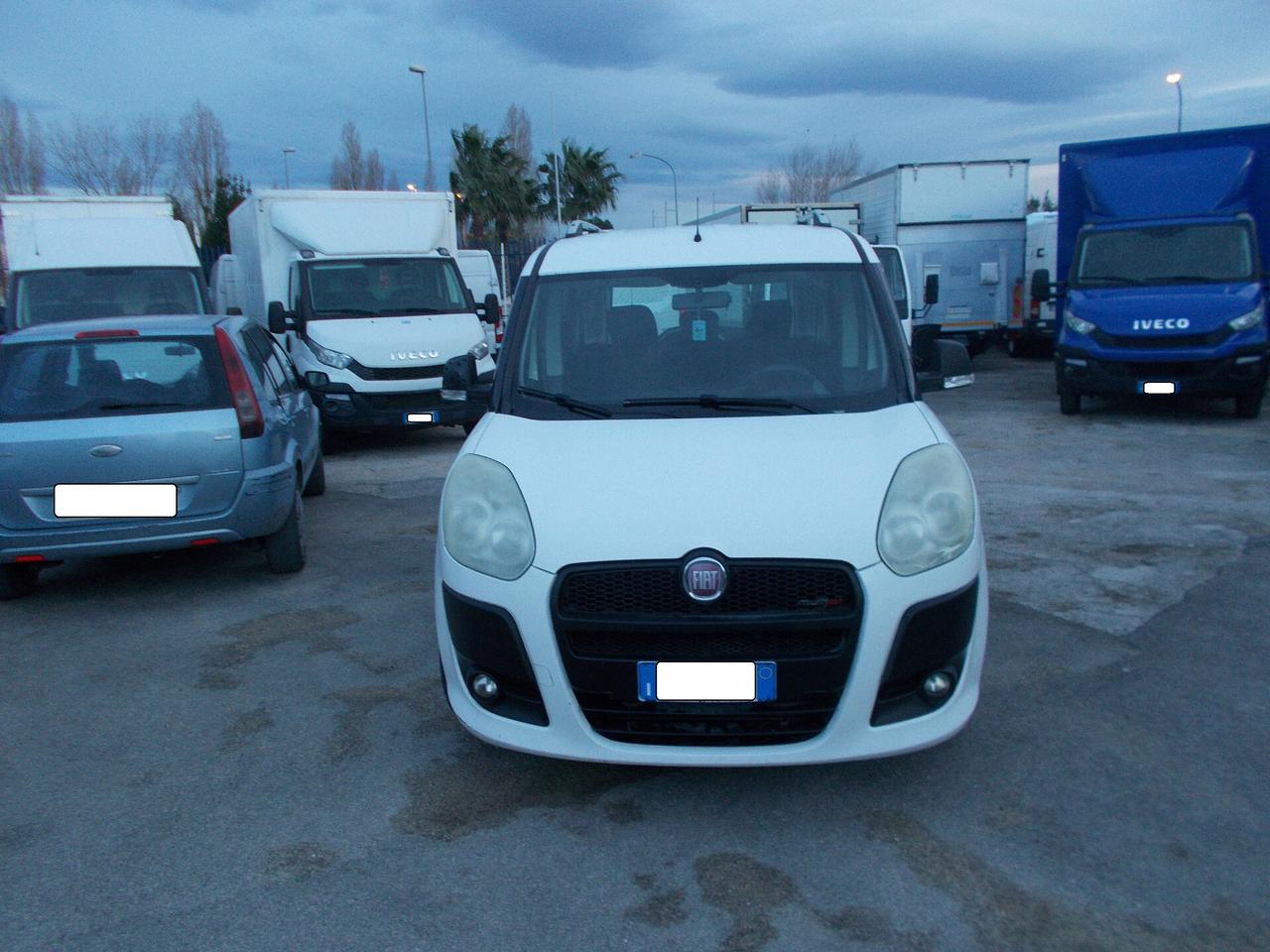 Iveco fiat doblo anno 2011 5 posti euro.5