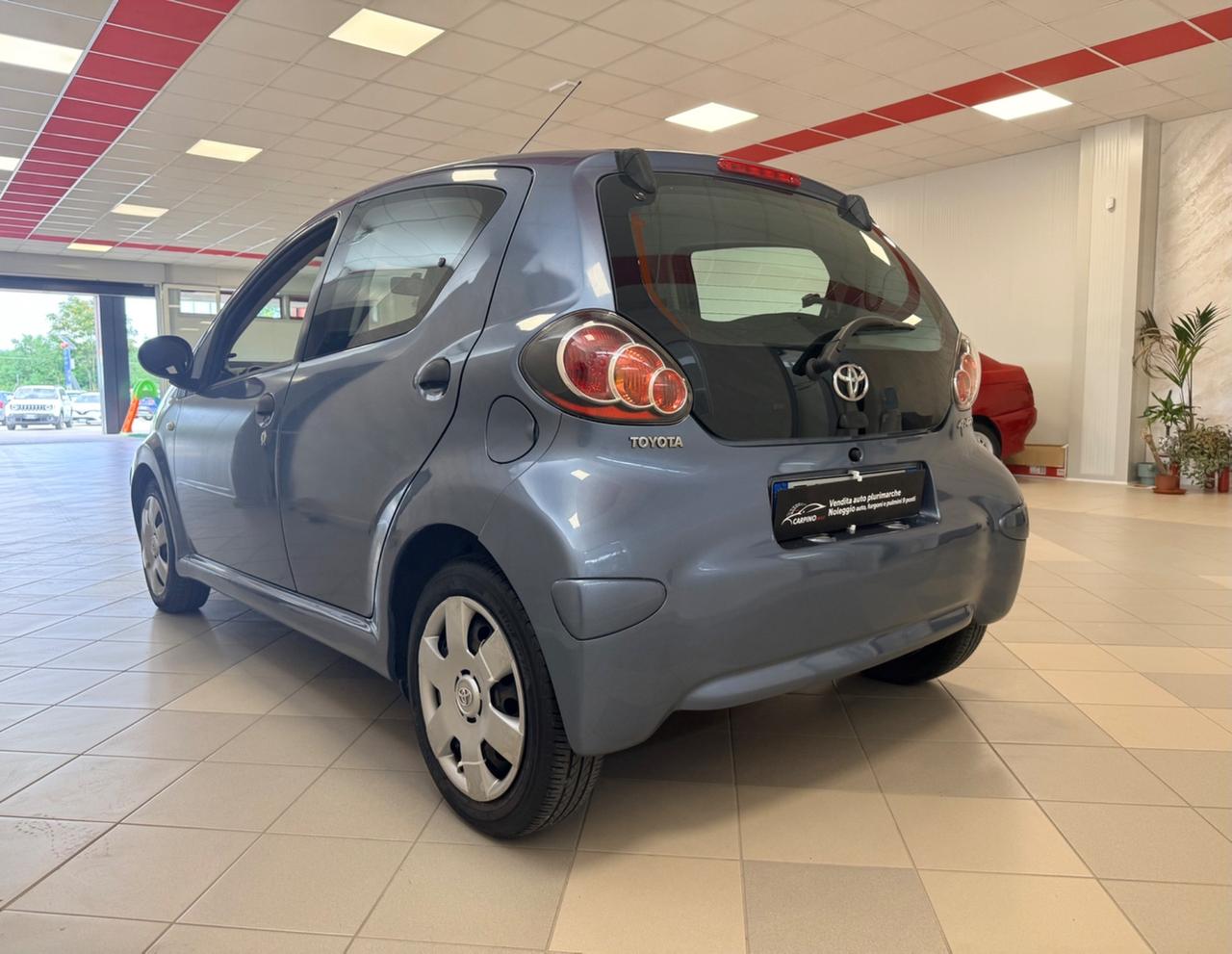 Toyota Aygo 1.0 12V VVT-i 5 porte Sol
