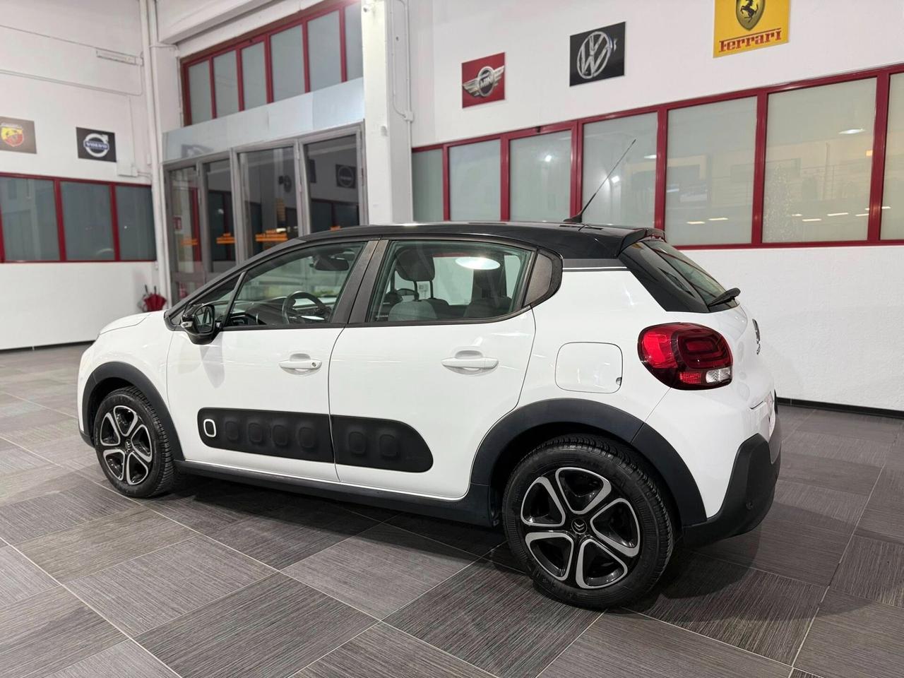 Citroen C3 PureTech Benzina 82cv Shine 2016