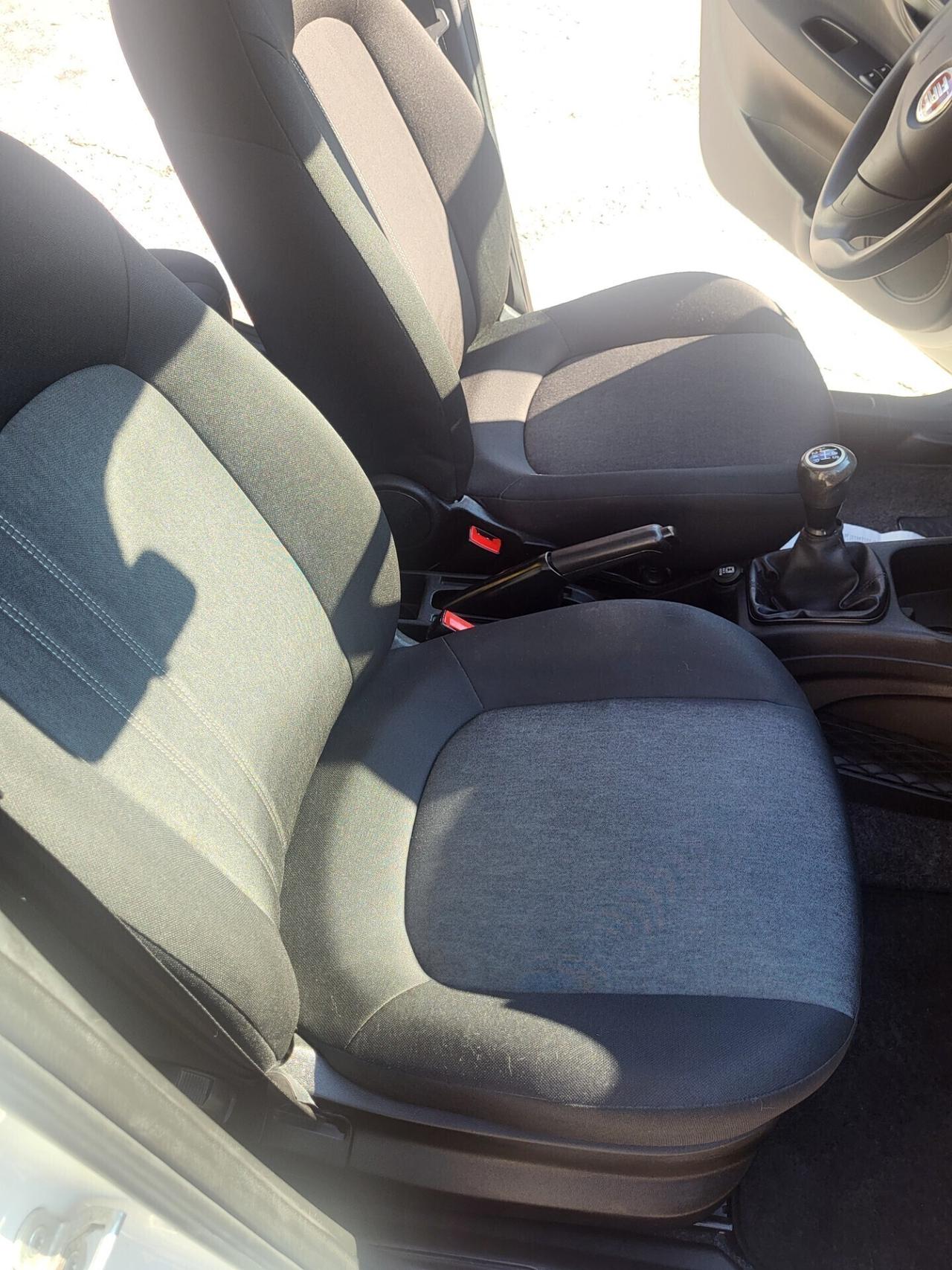 FIAT PUNTO EVO 1,3 Mjet-UNICO PROPR-4 REVISIONI