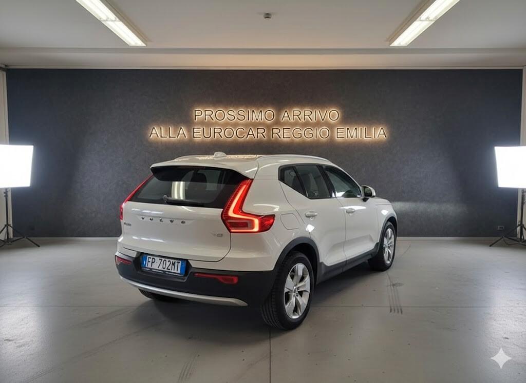 Volvo XC40 D4 2.0 19CV AWD Geartronic Momentum 03/2018 EURO 6B