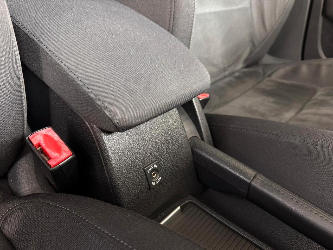 Volkswagen Golf Variant 1.6 TDI DPF Highline