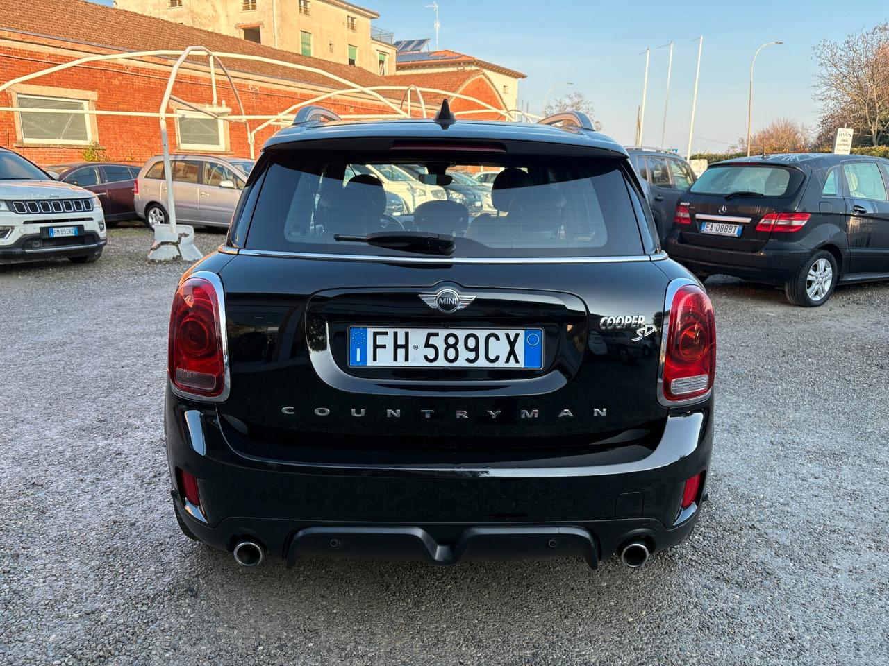 Mini Countryman 2.0 SD Hype Automatica-Unico Prop