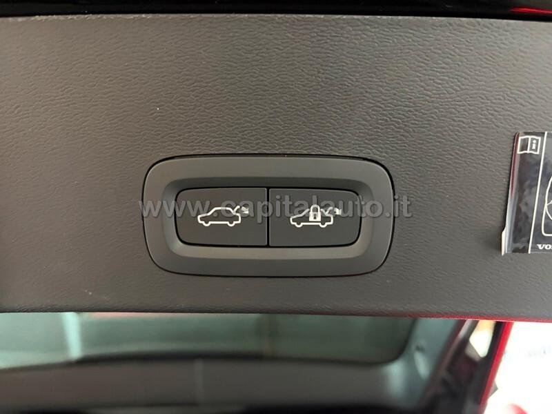 Volvo XC40 1.5 T4 Plug-in Hybrid Inscription NETTO 11500 CAMBIO KO