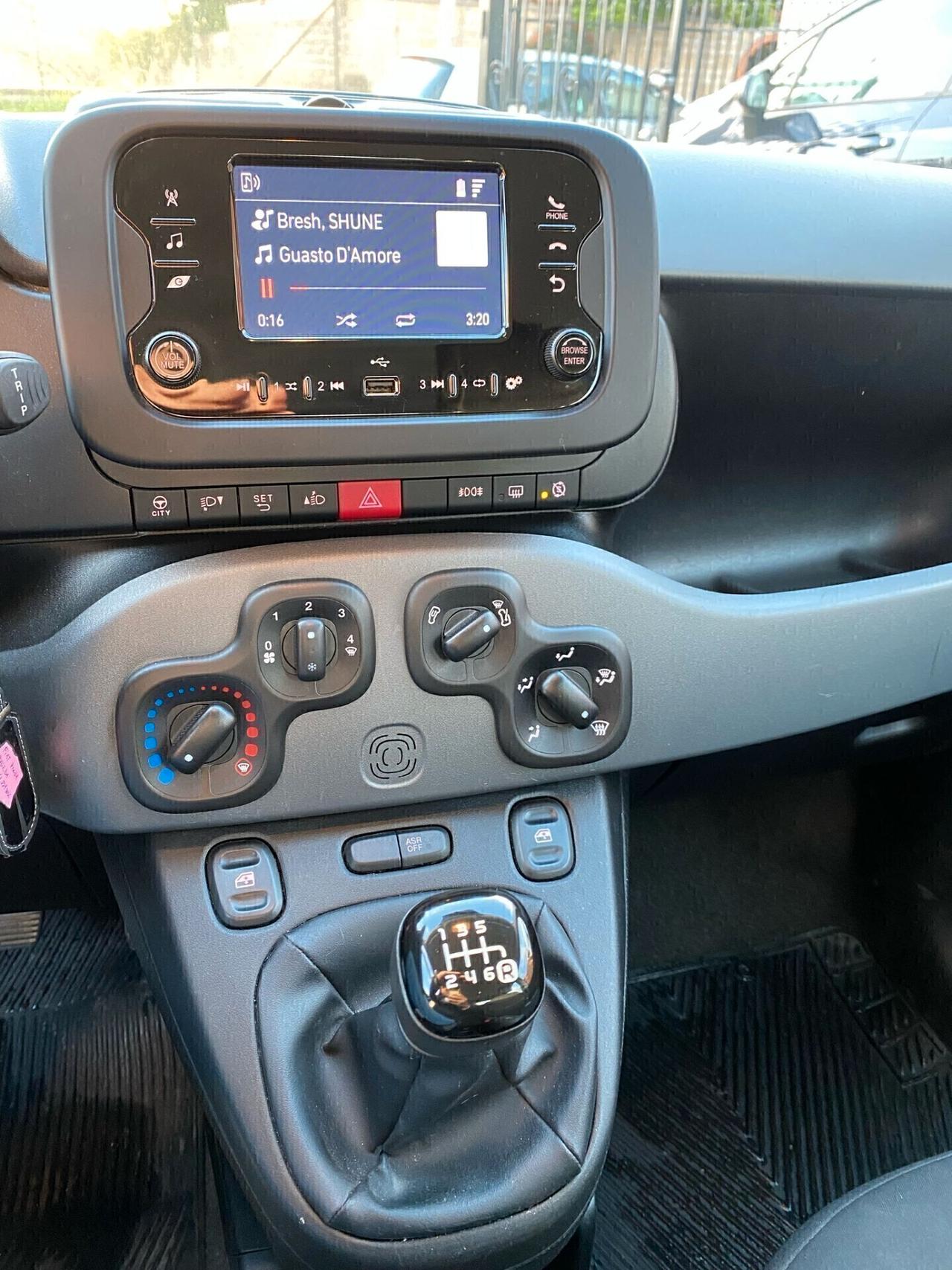 Fiat Panda 1.0 Hybrid City Life Ok Neop.