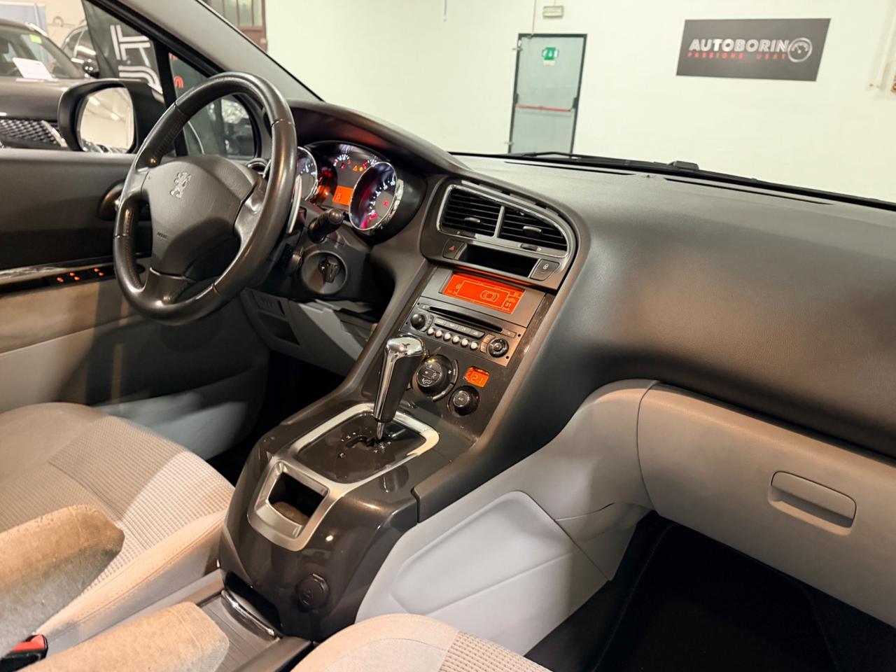 Peugeot 5008 1.6 e-HDi 112CV Stop&Start cambio robotizzato Active