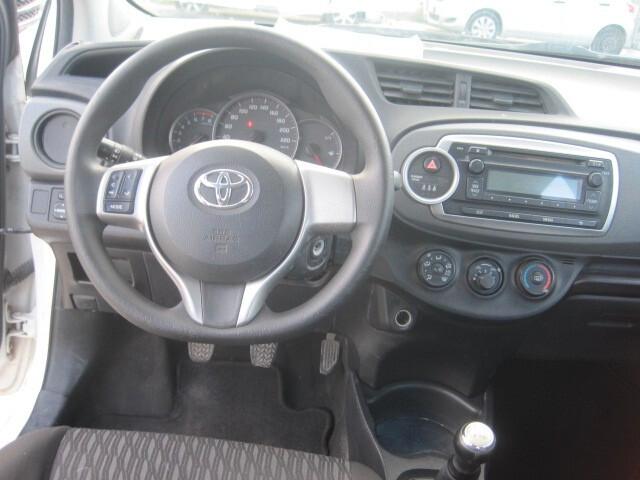 Toyota Yaris 1.0 5 porte Active