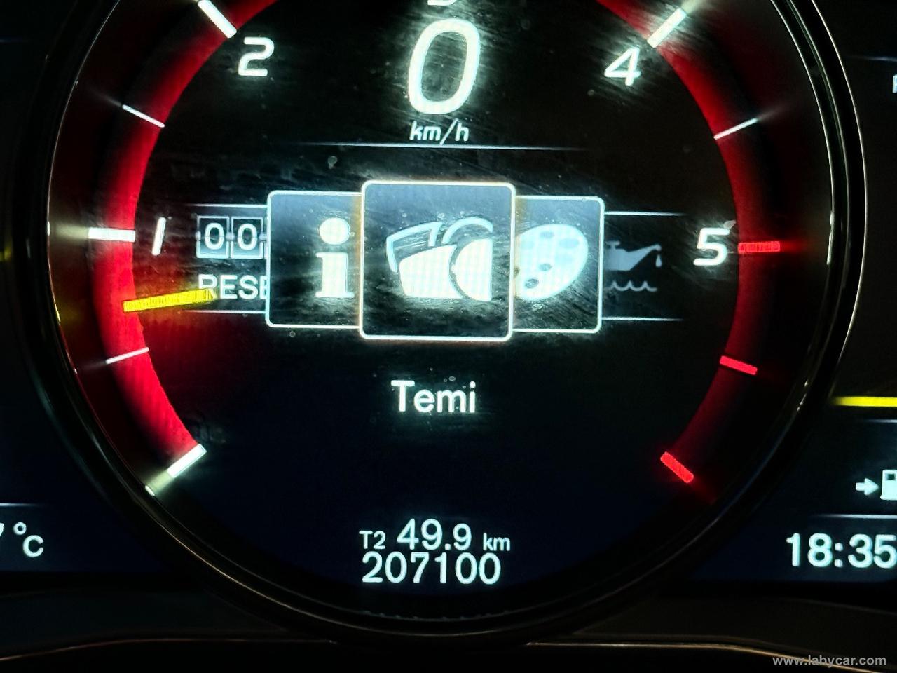 VOLVO XC60 D5 AWD Geartronic R-design Momentum