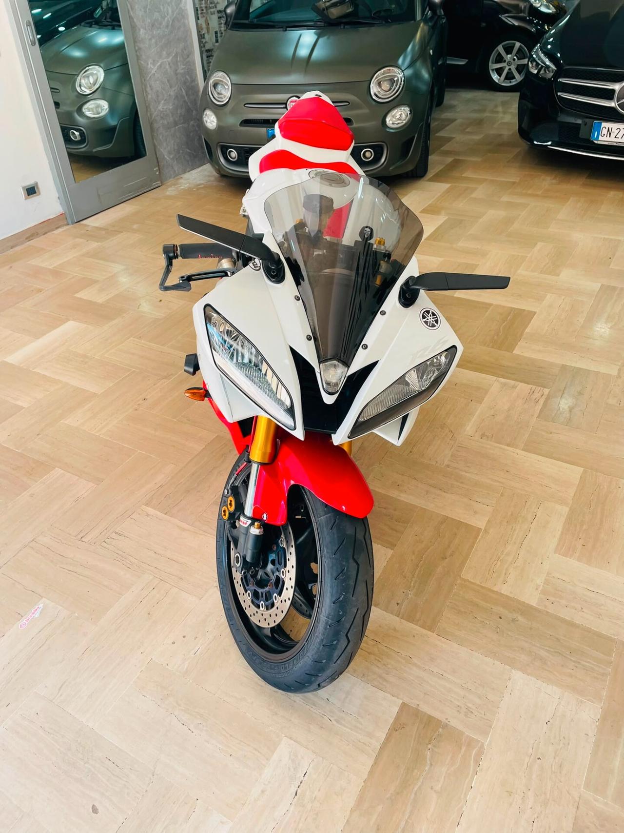 Yamaha YZF R6 Competition White/Red