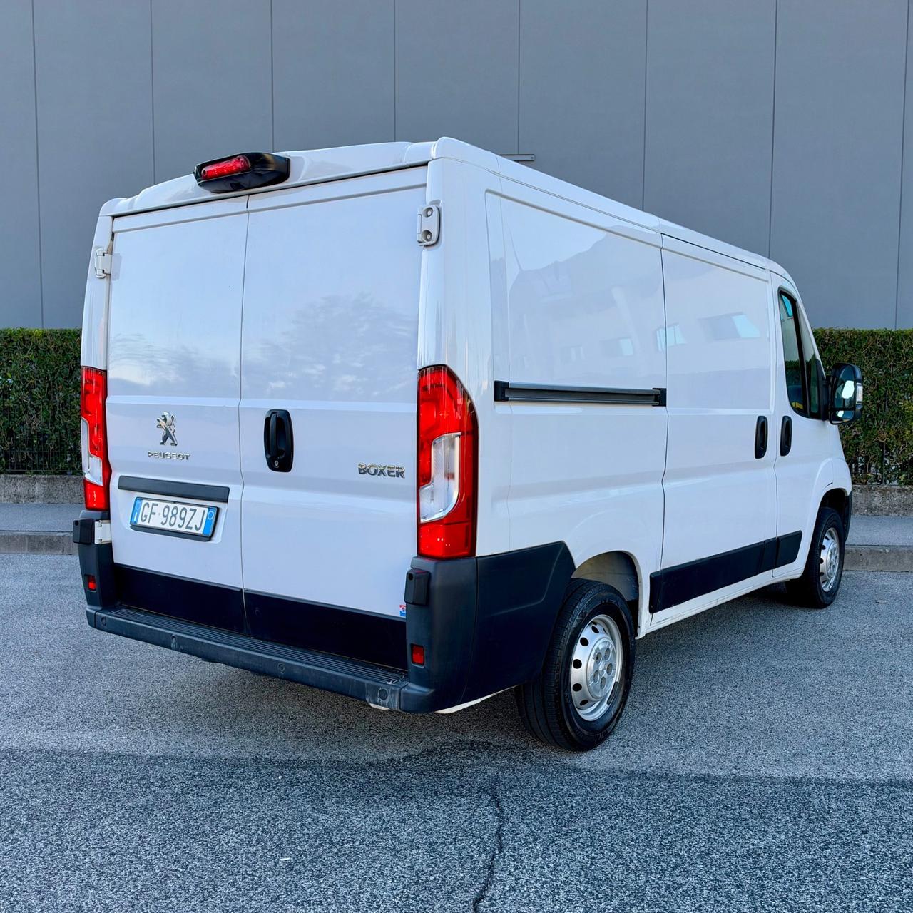 Peugeot Boxer 328 2.2 BlueHDi 120 S&S PC-TN Furgone