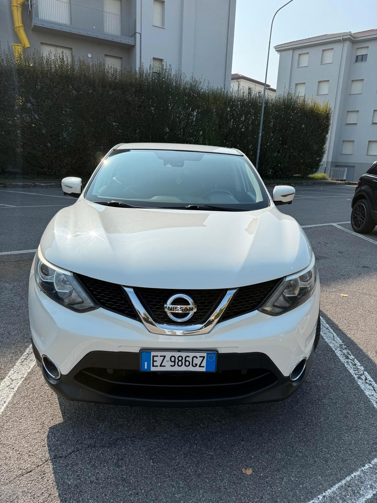 Nissan Qashqai 1.6 dCi DPF 360