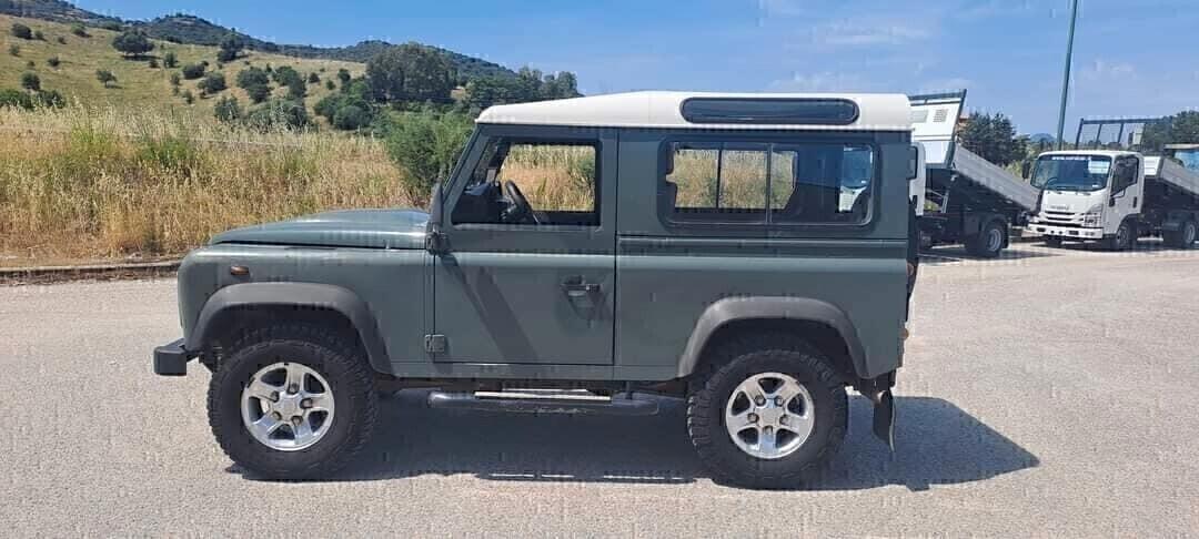 Land Rover Defender 90 2.4 TD4 Pick Up E