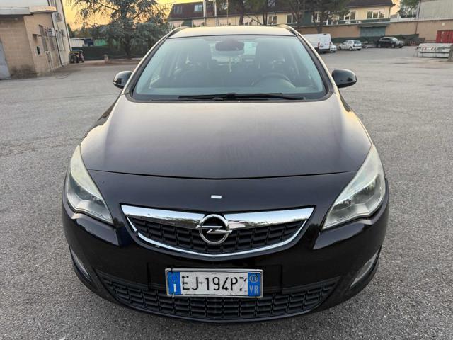 OPEL Astra 1.7 CDTI 110CV Sports Tourer Cosmo perfetta