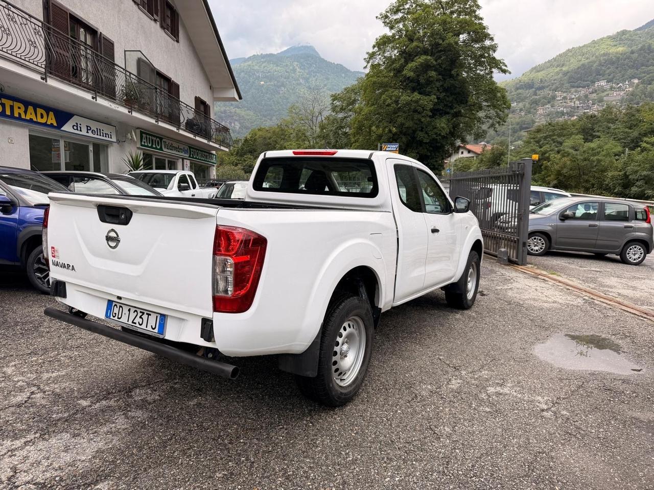 Nissan Navara 2.3 dCi 4WD King Cab Acenta