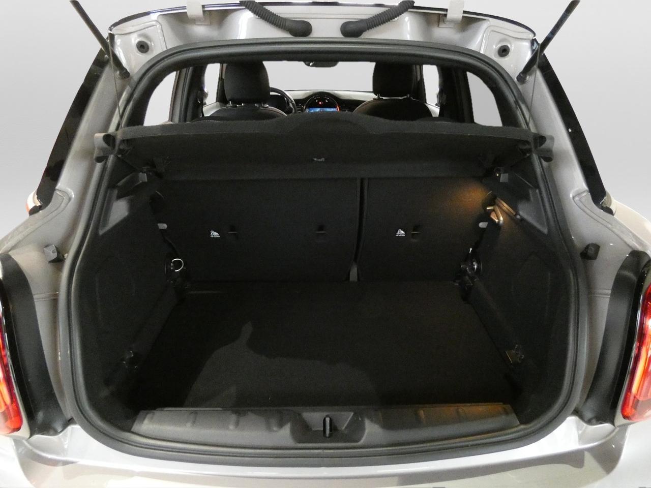 MINI Mini 5 porte (F55) - Mini 1.5 Cooper Classic 5 porte