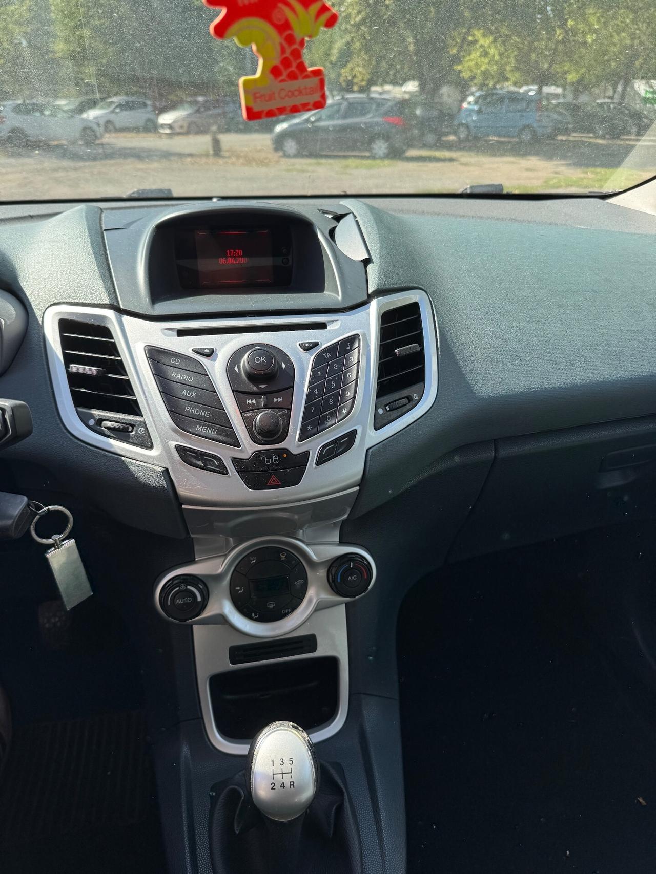 Ford Fiesta 1.3 dci diesel - 2009