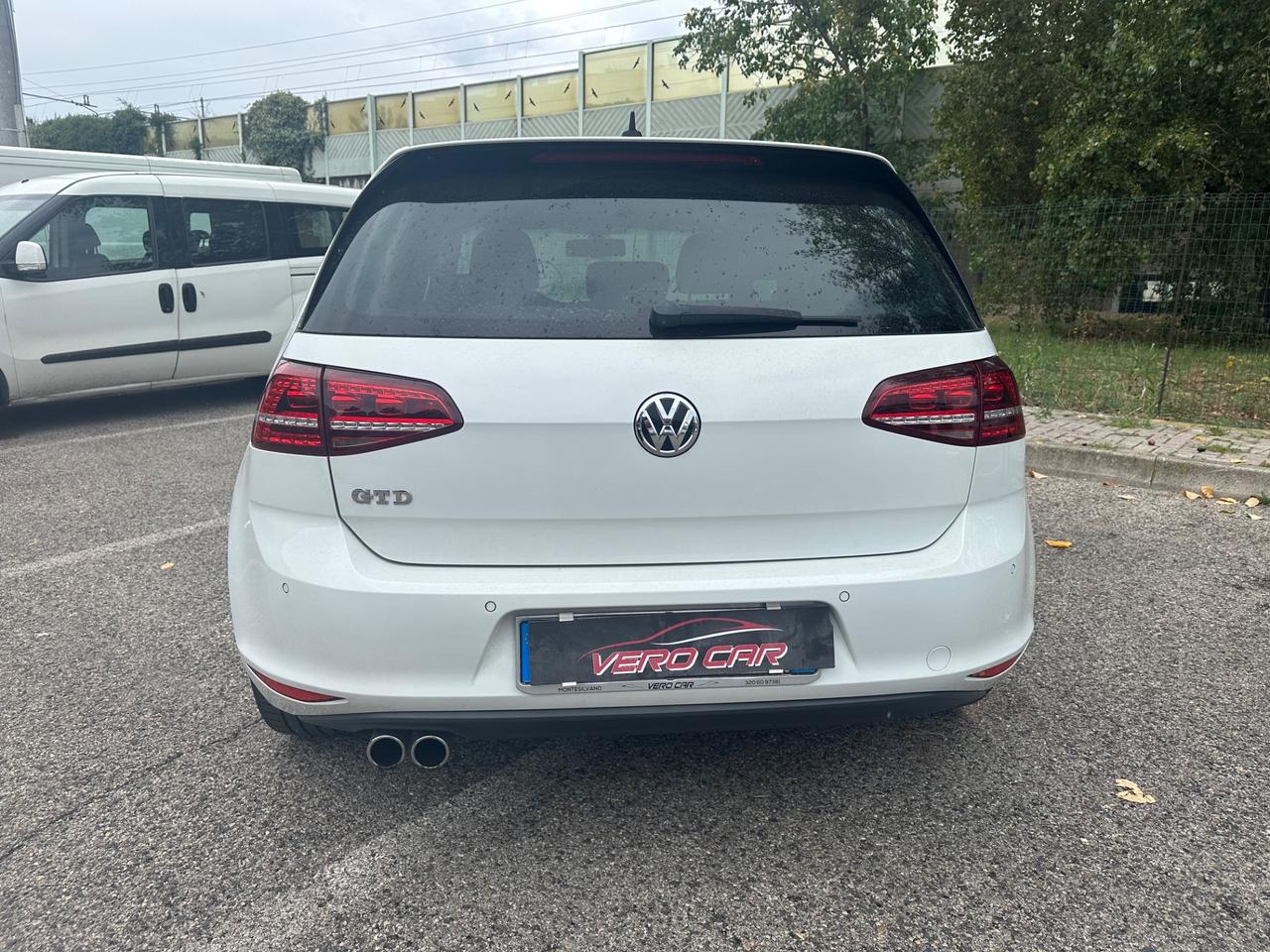 Volkswagen Golf 2.0 TDI DSG 3p. Highline BlueMotion Technology