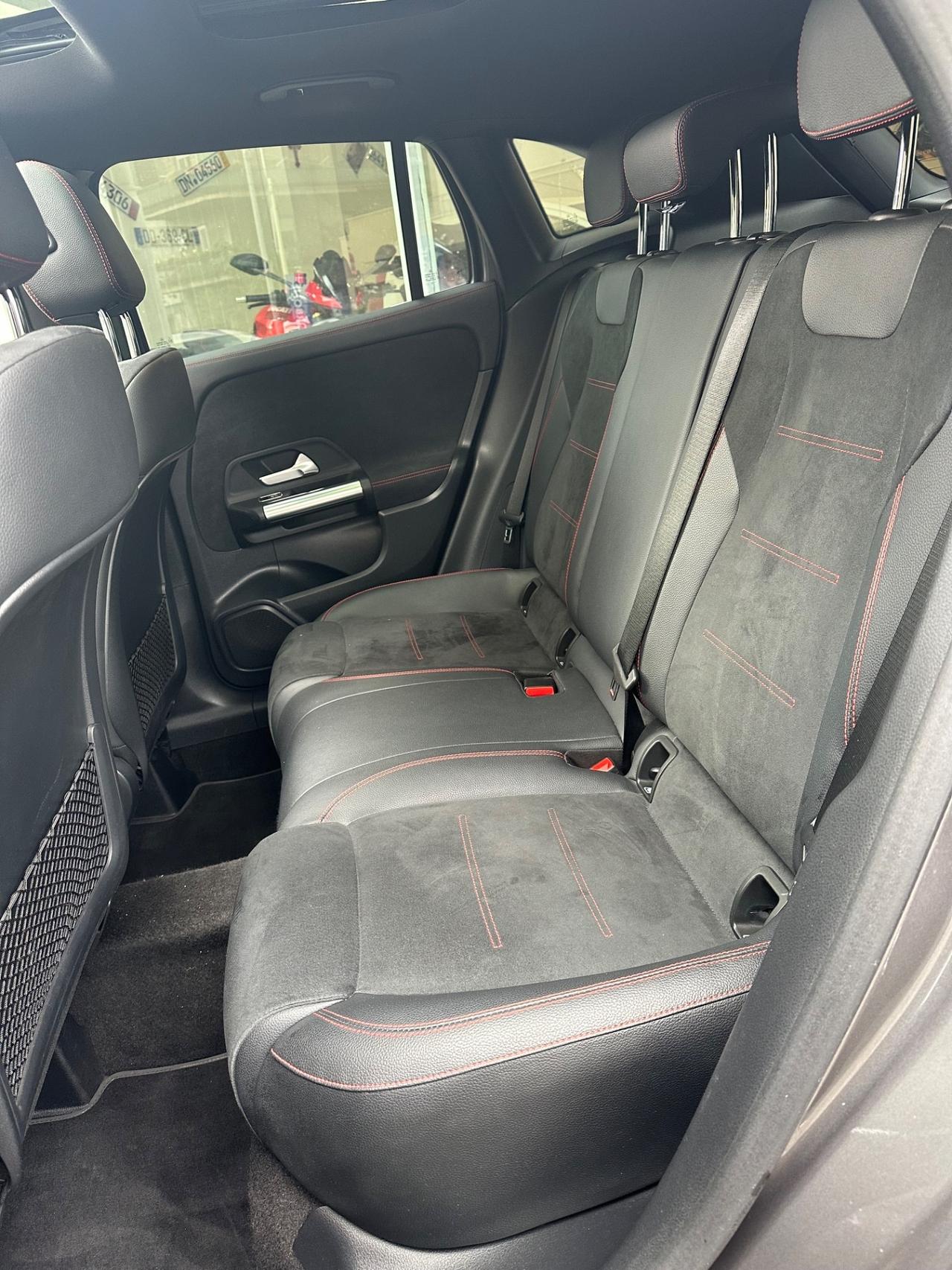 Mercedes-benz GLA 200 d Automatic Premium