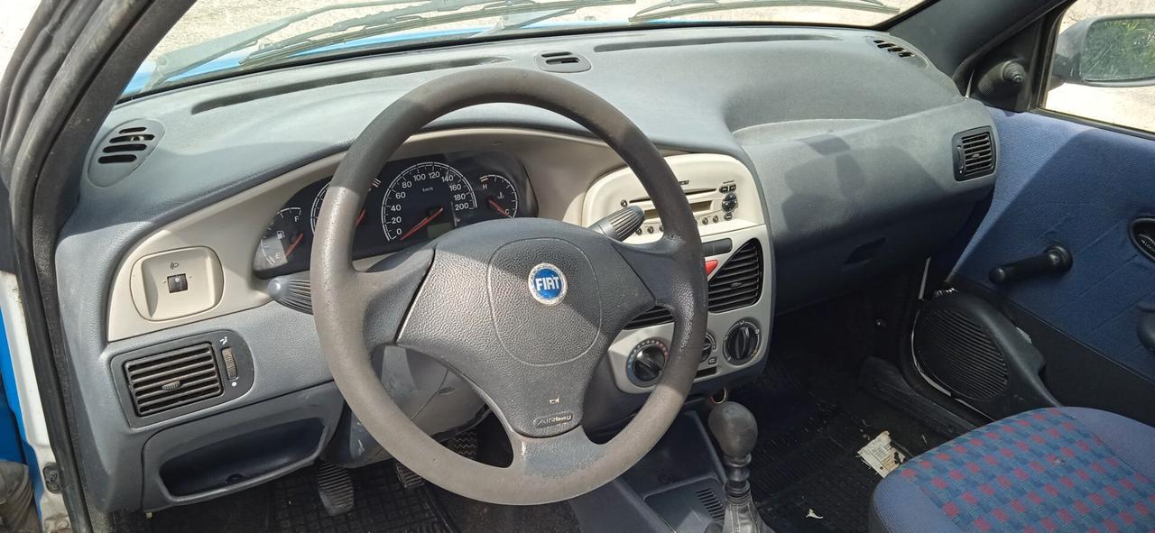 Fiat Strada 1.9 JTD Pick-up