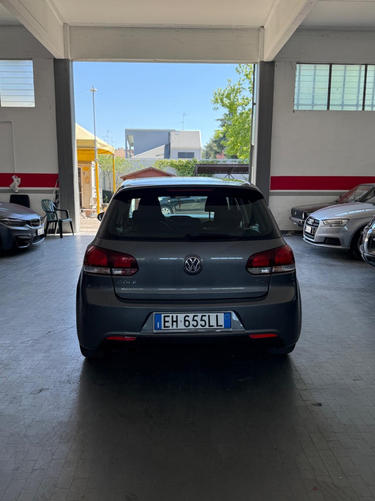 Volkswagen Golf 1.6 TDI DPF DSG 3p. Highline