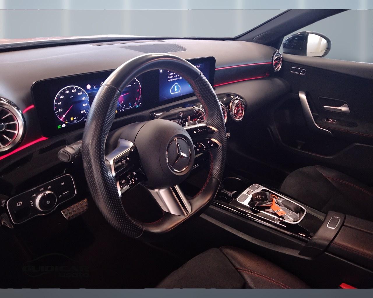 Mercedes-Benz Classe A - W177 2023 - A 180 d AMG Line Advanced Plus auto