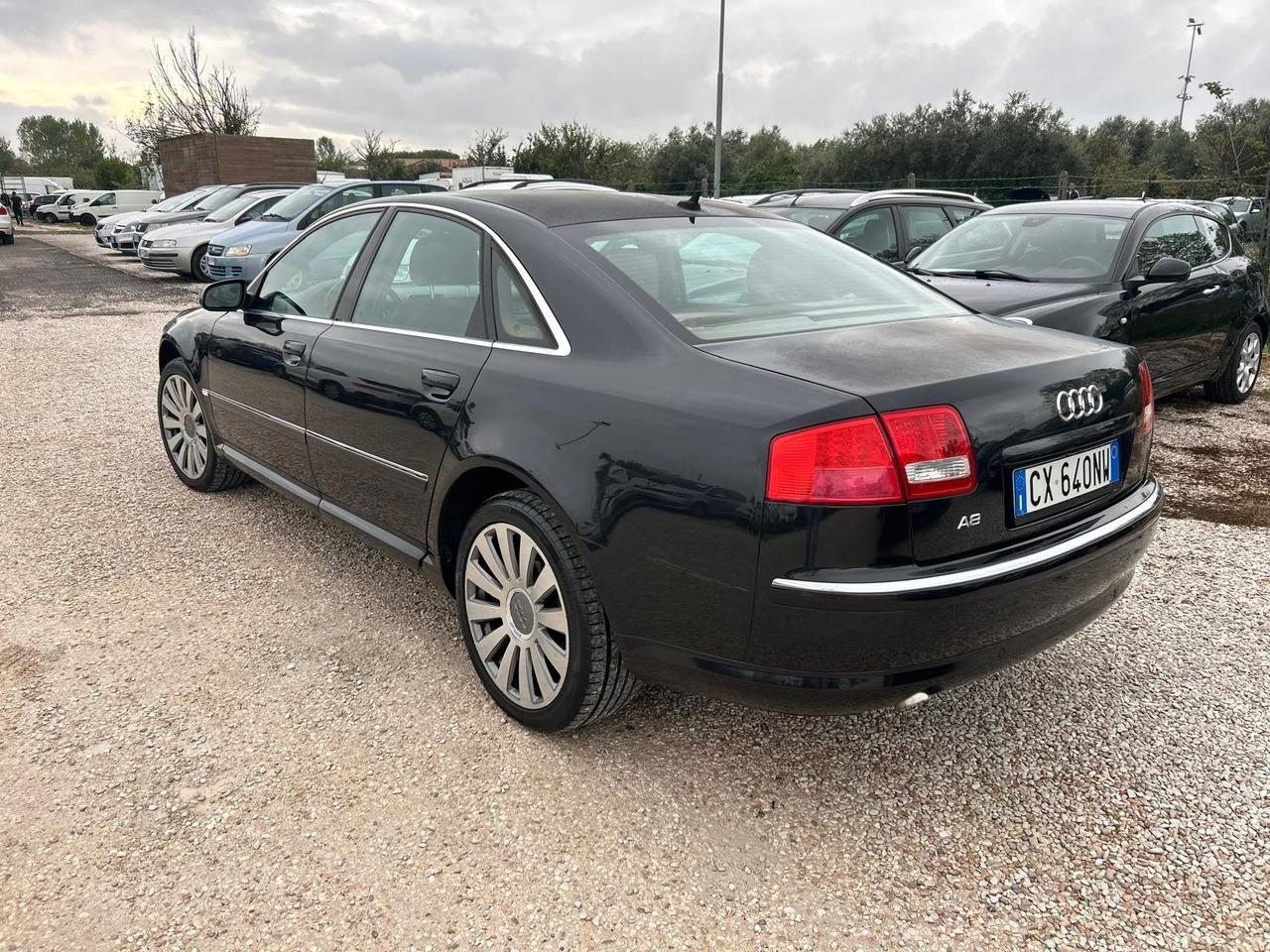 Audi A8 3.0 V6 TDI quattro tiptronic