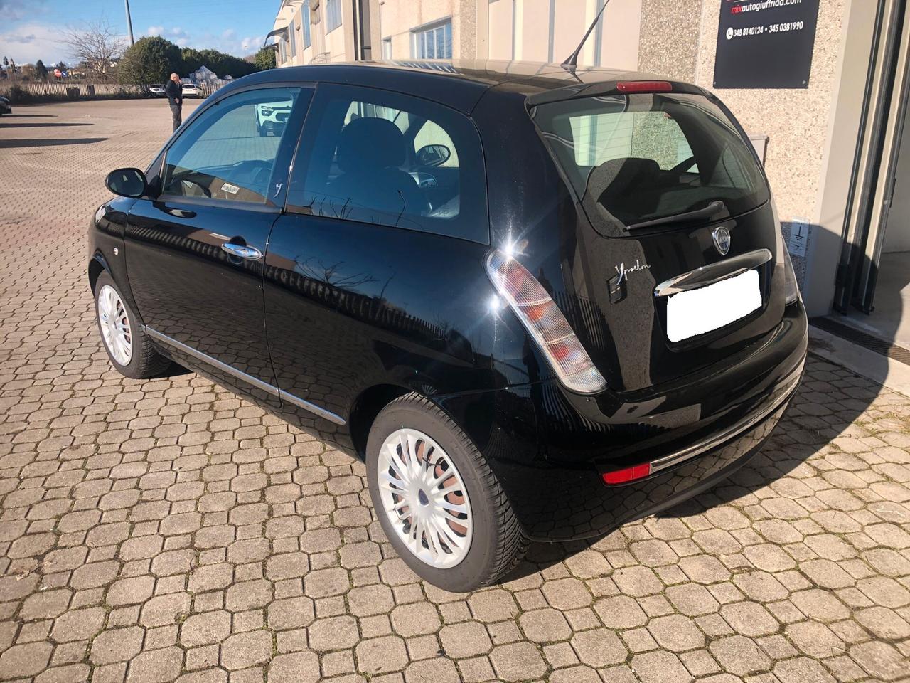 Lancia Ypsilon 1.2 Argento