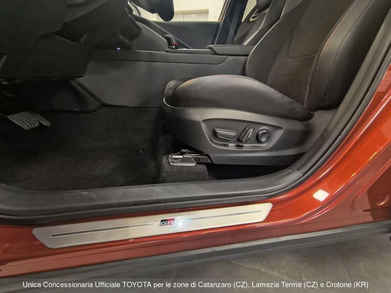 Toyota C-HR C-HR 2.0 PHEV GR Sport Hero