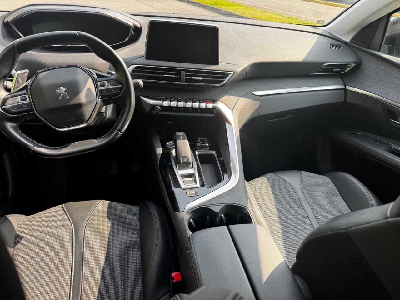 Peugeot 3008 BlueHDi 120 S&S Business