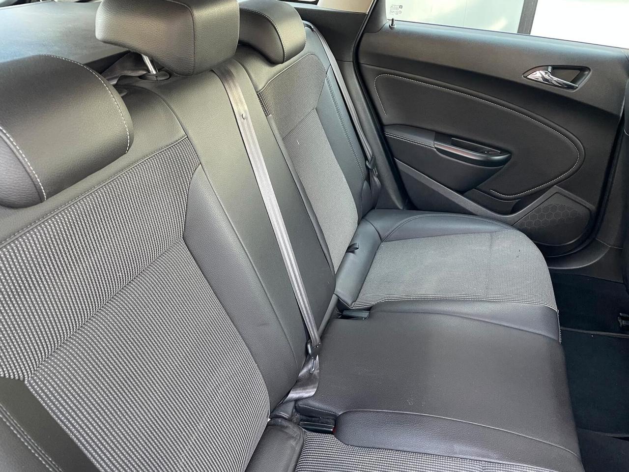 Opel Astra 1.7 CDTI 130CV Sports Tourer Cosmo