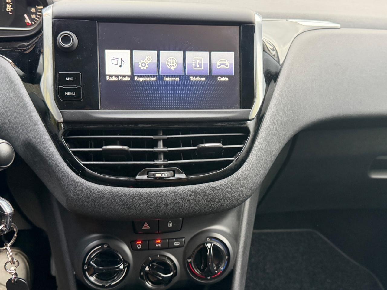 Peugeot 208 1.4hdi 75cv Diesel - euro6 - 2016
