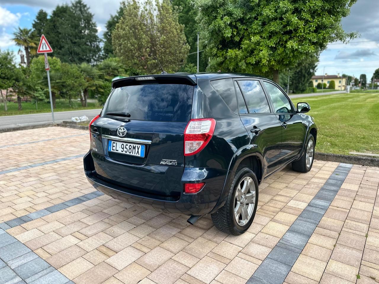 Toyota RAV 4 RAV4 Crossover 2.2 D-Cat 4X4 A/T 150 CV Style