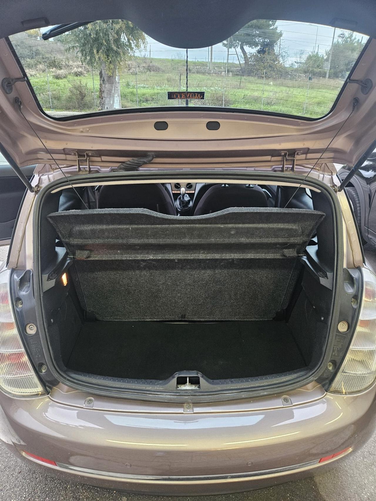 Lancia Ypsilon 1.2 69cv Diva