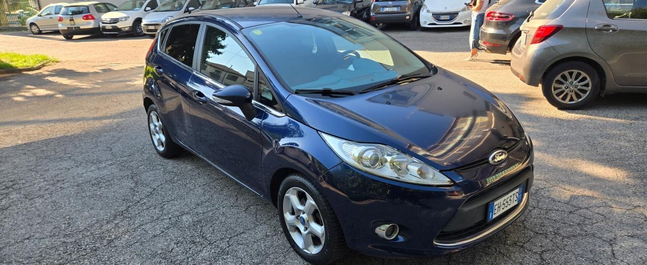 Ford Fiesta 1.4 TDCi 70CV 5 porte Titanium