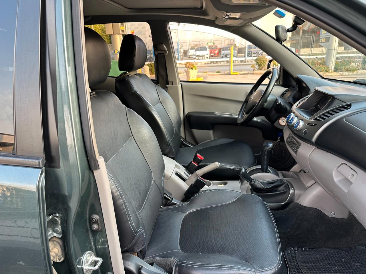 Mitsubishi L200 2.5 DI-D/136CV Double Cab Insport
