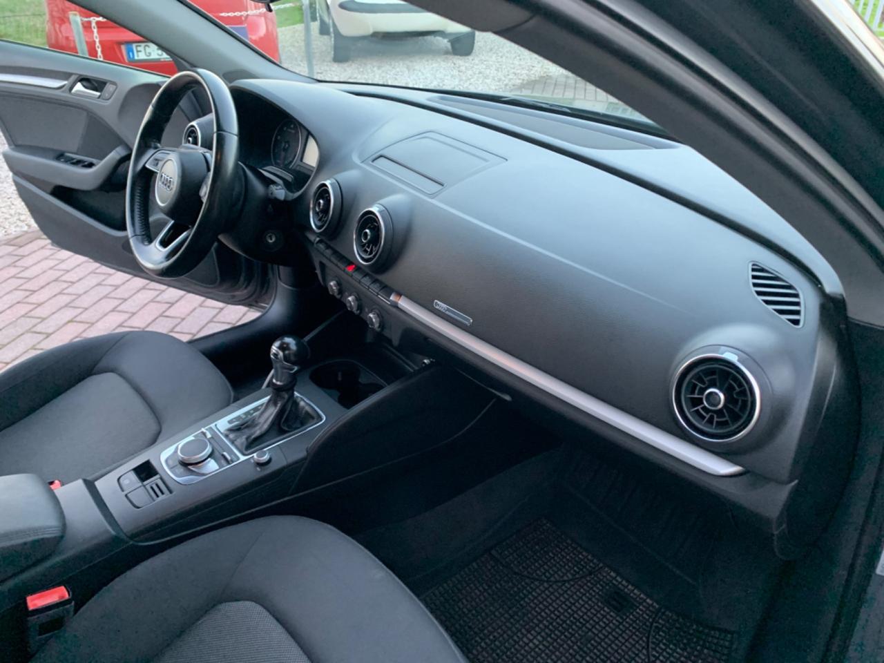 Audi A3 SPB 2.0 TDI S tronic Sport