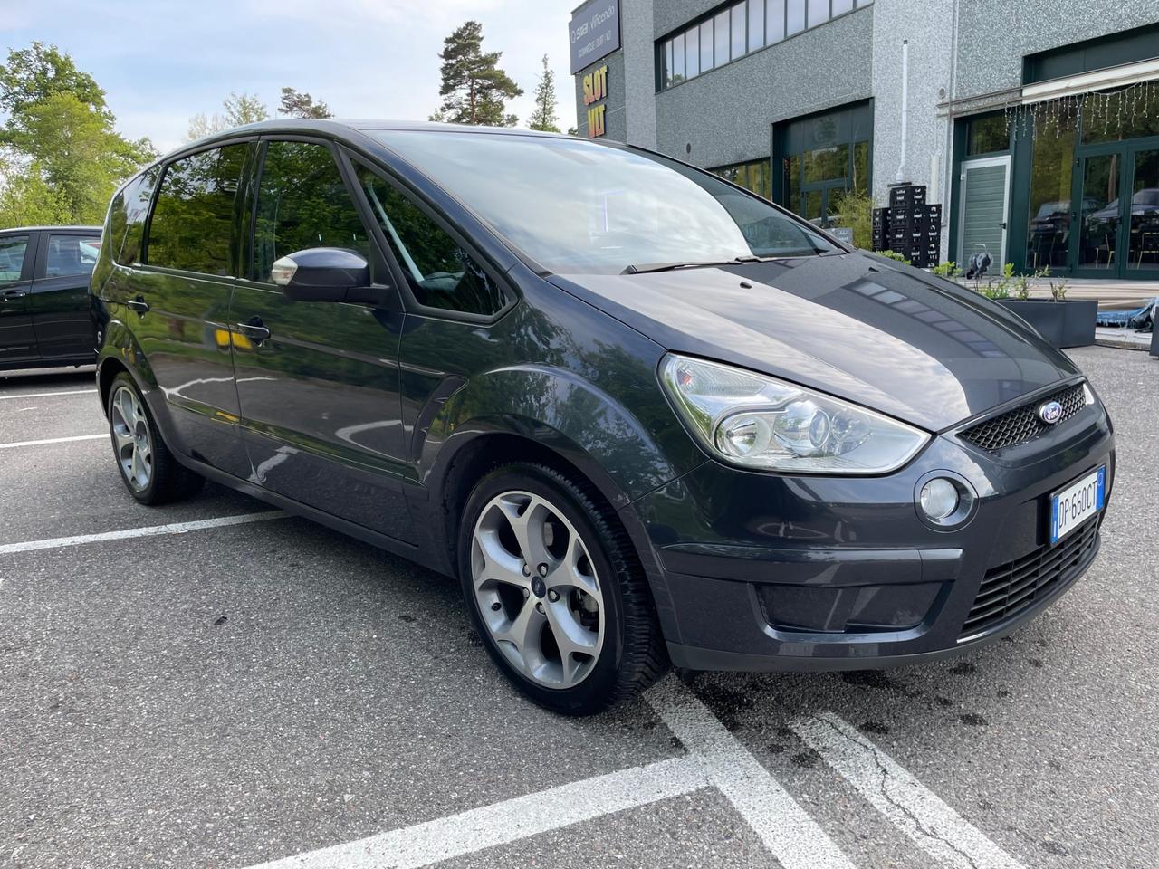 Ford S-Max 2.0 TDCi 140CV 6tr. Titanium DPF* 7 Posti *