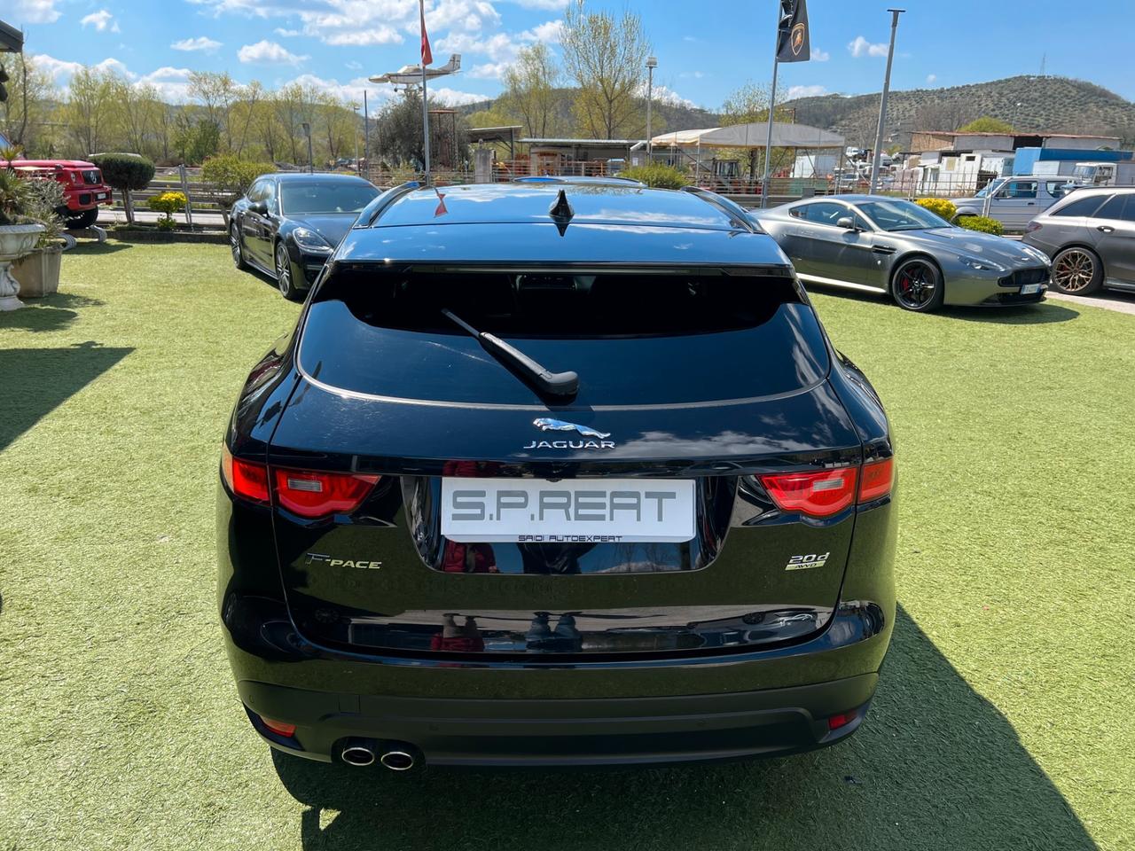 Jaguar F-Pace 2.0 D 180 CV R DYNAMIC/NAVI/CAMERA/MERIDIAN