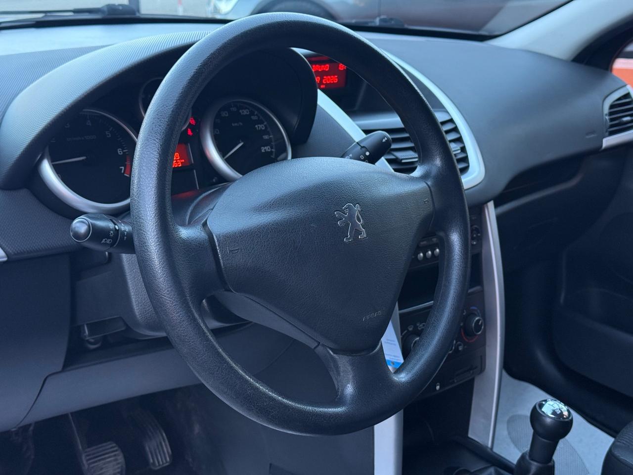 Peugeot 207 Plus 1.4 8V 75CV 5p. ECO GPL