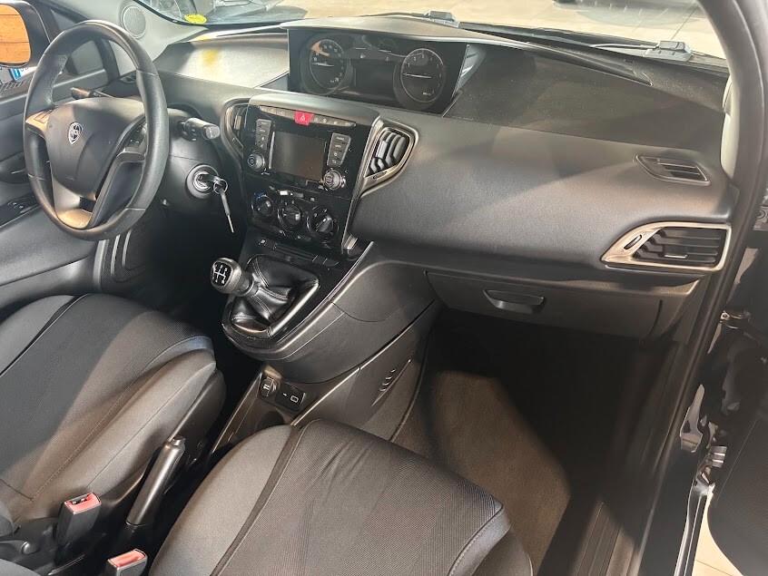 Lancia Ypsilon 1.2 69 CV 57.000KM NEOPATENTATI