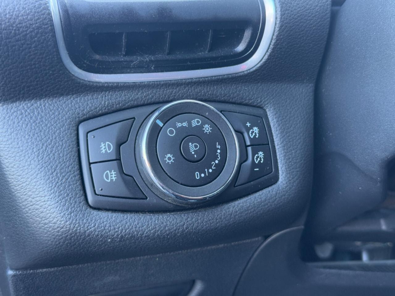 Ford B-Max 1.4 Business Gpl 87cv E6